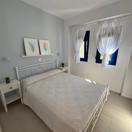 Mikri Elia * Lagomandra