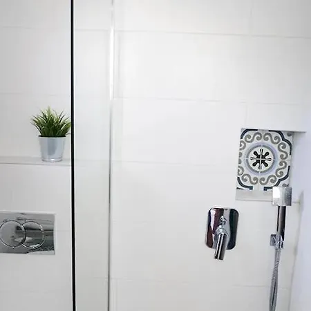 Apartment Mikri Elia